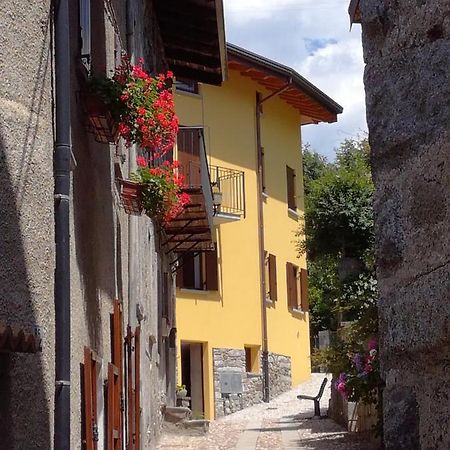 Casa Ramus Valle Camonica A 30 Km Dal Passo Tonale Edolo Ngoại thất bức ảnh